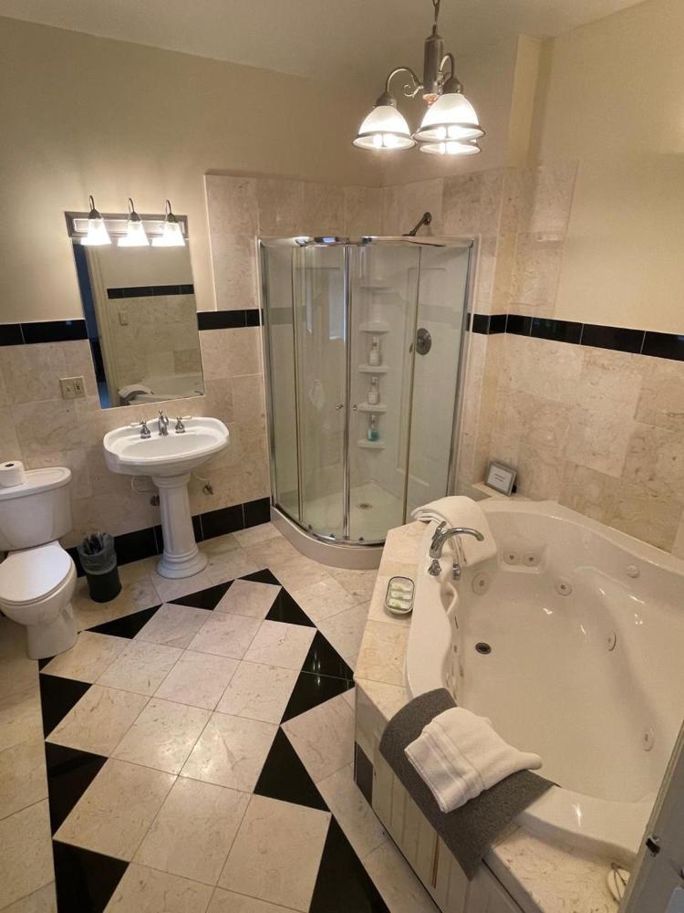 Deluxe Suite interior